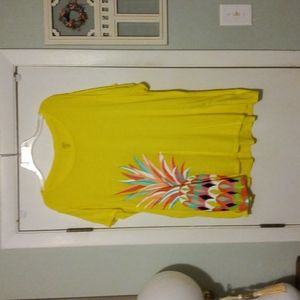 Crown and ivy t shirt